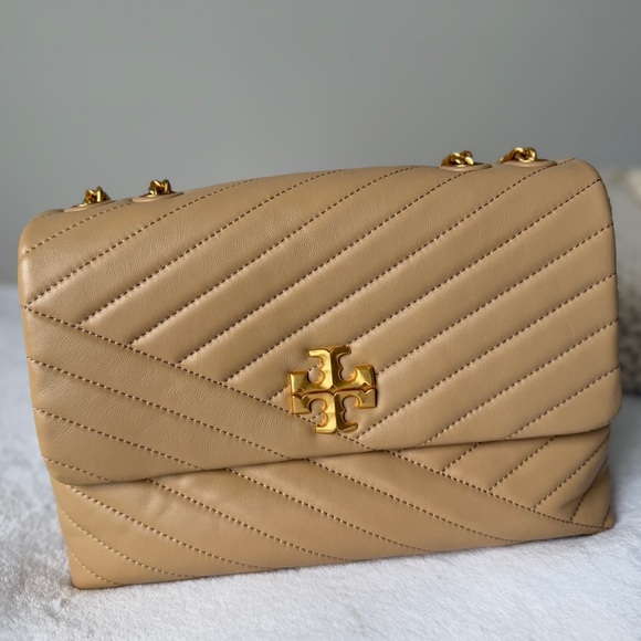 Tory Burch Kira Chevron Convertible Shoulder Bag | Dust Bag Include| Desert Dune - Picture 11 of 16